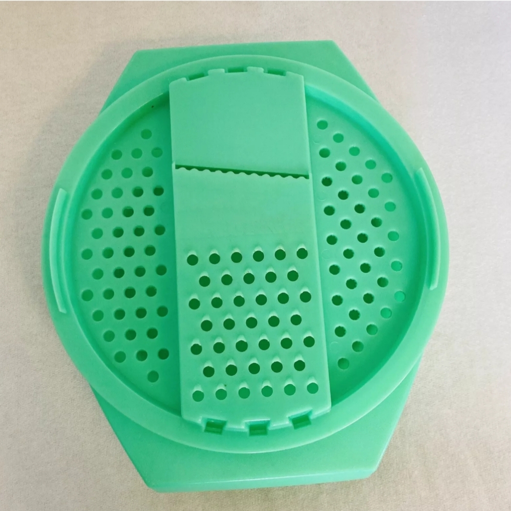 TUPPERWARE* vintage jadeite cheese and vegetable grater logo on reverse